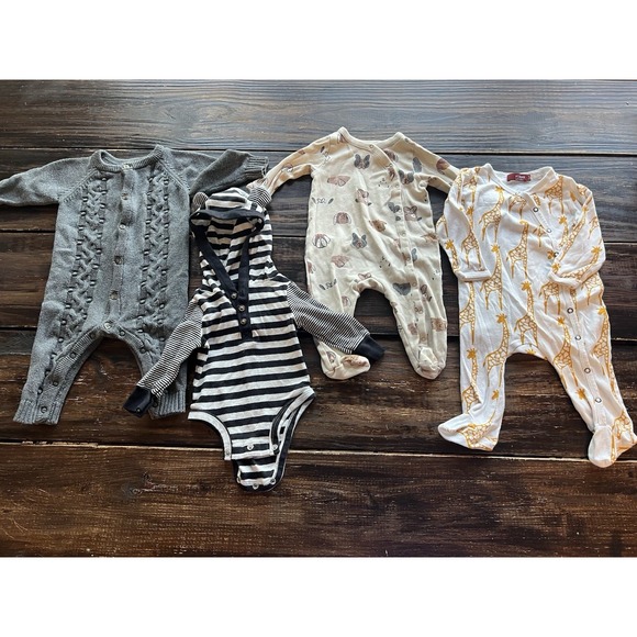 Lot Of Baby Boy One Piece Outfit Sleepers 3 Months Nordstrom Milkbarn Carters - Picture 1 of 9